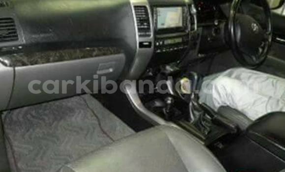 Acheter Occasion Voiture Toyota Prado Noir à Kampala, Ouganda Acheter Occasion Voiture Toyota Prado Noir à Kampala, Ouganda