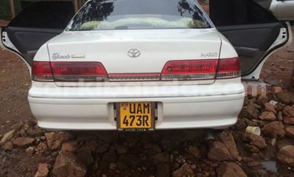 Acheter Occasion Voiture Toyota Mark II Blanc à Kampala, Ouganda Acheter Occasion Voiture Toyota Mark II Blanc à Kampala, Ouganda