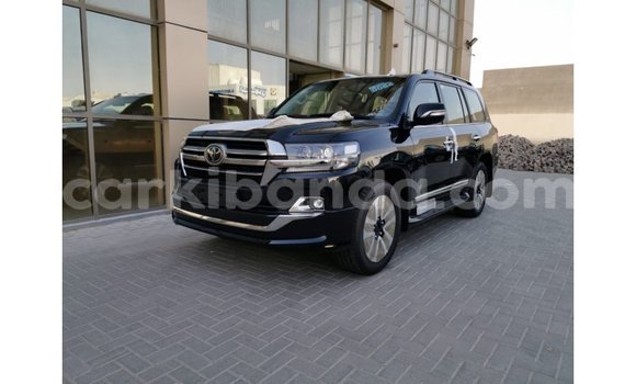 Acheter Import Voiture Toyota Land Cruiser Noir à Import - Dubai, Ouganda Acheter Import Voiture Toyota Land Cruiser Noir à Import - Dubai, Ouganda