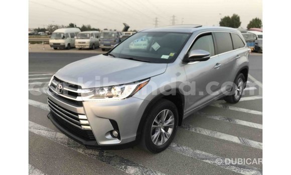 Buy Import Toyota Highlander Other Car in Import - Dubai in Uganda Buy Import Toyota Highlander Other Car in Import - Dubai in Uganda