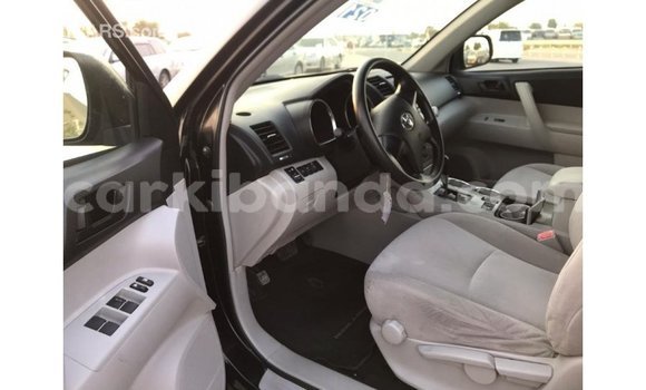 Buy Import Toyota Highlander Black Car in Import - Dubai in Uganda Buy Import Toyota Highlander Black Car in Import - Dubai in Uganda