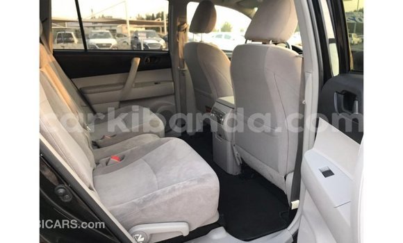 Buy Import Toyota Highlander Black Car in Import - Dubai in Uganda Buy Import Toyota Highlander Black Car in Import - Dubai in Uganda