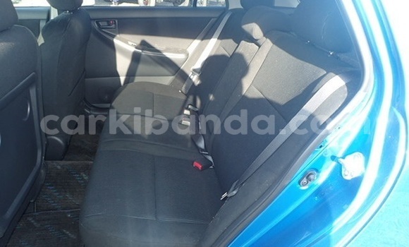 Gura Yakoze Toyota Corolla Blue Imodoka i Kampala mu Uganda Gura Yakoze Toyota Corolla Blue Imodoka i Kampala mu Uganda