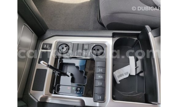Acheter Import Voiture Toyota Land Cruiser Autre à Import - Dubai, Ouganda Acheter Import Voiture Toyota Land Cruiser Autre à Import - Dubai, Ouganda