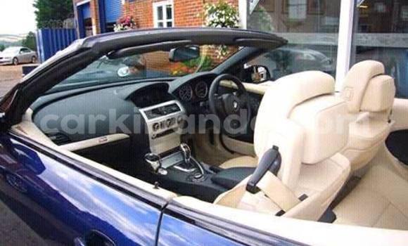 Gura Yakoze BMW 5–Series Blue Imodoka i Kampala mu Uganda Gura Yakoze BMW 5–Series Blue Imodoka i Kampala mu Uganda