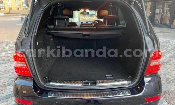 Gura Yakoze Mercedes‒Benz ML–Class Other Imodoka i Kampala mu Uganda Gura Yakoze Mercedes‒Benz ML–Class Other Imodoka i Kampala mu Uganda