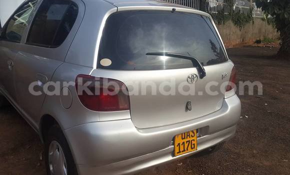 Gura Yakoze Toyota Vitz Silver Imodoka i Kampala mu Uganda Gura Yakoze Toyota Vitz Silver Imodoka i Kampala mu Uganda