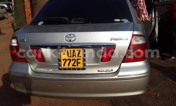 Gura Yakoze Toyota Premio Silver Imodoka i Kampala mu Uganda Gura Yakoze Toyota Premio Silver Imodoka i Kampala mu Uganda