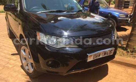 Gura Yakoze Mitsubishi Outlander Black Imodoka i Kampala mu Uganda Gura Yakoze Mitsubishi Outlander Black Imodoka i Kampala mu Uganda