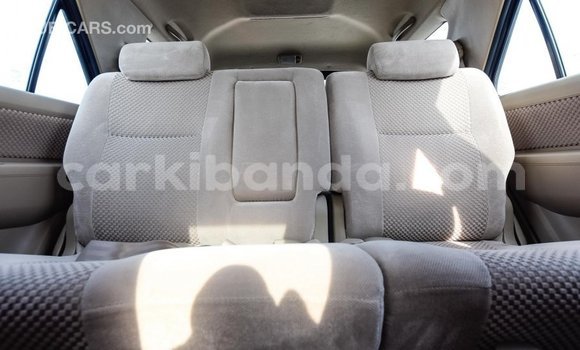 Nunua Imported Toyota Fortuner Nyeusi Gari ndani ya Import - Dubai nchini Uganda Nunua Imported Toyota Fortuner Nyeusi Gari ndani ya Import - Dubai nchini Uganda
