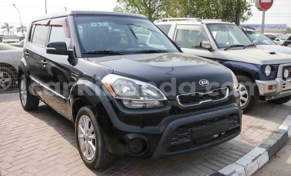 Nunua Imported Kia Soul Nyeusi Gari ndani ya Import - Dubai nchini Uganda Nunua Imported Kia Soul Nyeusi Gari ndani ya Import - Dubai nchini Uganda