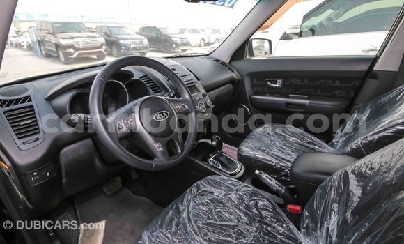 Nunua Imported Kia Soul Nyeusi Gari ndani ya Import - Dubai nchini Uganda Nunua Imported Kia Soul Nyeusi Gari ndani ya Import - Dubai nchini Uganda