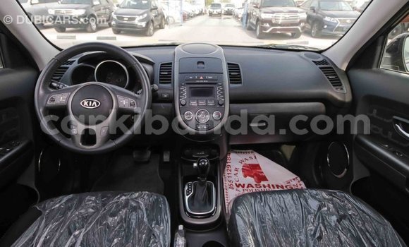 Nunua Imported Kia Soul Nyeusi Gari ndani ya Import - Dubai nchini Uganda Nunua Imported Kia Soul Nyeusi Gari ndani ya Import - Dubai nchini Uganda