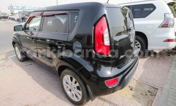 Nunua Imported Kia Soul Nyeusi Gari ndani ya Import - Dubai nchini Uganda Nunua Imported Kia Soul Nyeusi Gari ndani ya Import - Dubai nchini Uganda