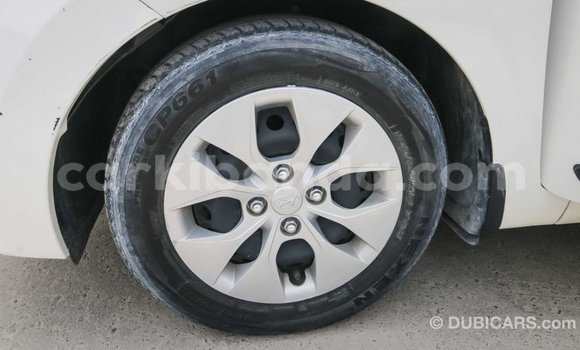 Nunua Imported Hyundai i10 Nyeupe Gari ndani ya Import - Dubai nchini Uganda Nunua Imported Hyundai i10 Nyeupe Gari ndani ya Import - Dubai nchini Uganda