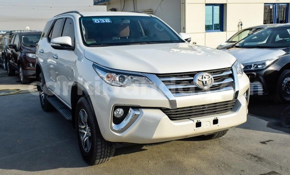 Buy Import Toyota Fortuner White Car in Import - Dubai in Uganda Buy Import Toyota Fortuner White Car in Import - Dubai in Uganda
