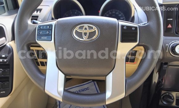 Acheter Import Voiture Toyota Prado Blanc à Import - Dubai, Ouganda Acheter Import Voiture Toyota Prado Blanc à Import - Dubai, Ouganda