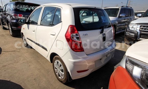 Nunua Imported Hyundai i10 Nyeupe Gari ndani ya Import - Dubai nchini Uganda Nunua Imported Hyundai i10 Nyeupe Gari ndani ya Import - Dubai nchini Uganda