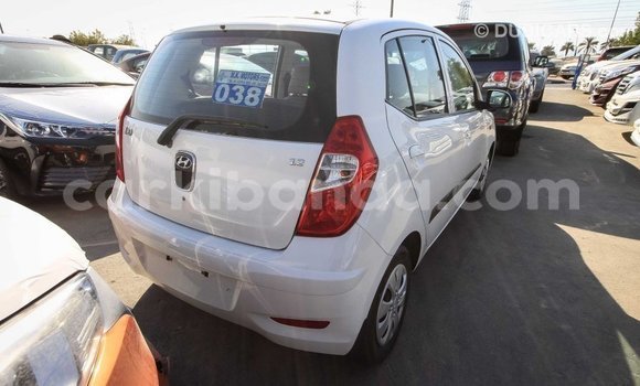 Nunua Imported Hyundai i10 Nyeupe Gari ndani ya Import - Dubai nchini Uganda Nunua Imported Hyundai i10 Nyeupe Gari ndani ya Import - Dubai nchini Uganda