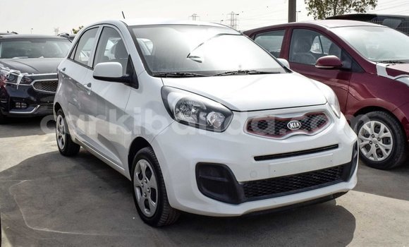 Gura Imported Kia Picanto White Imodoka i Import - Dubai mu Uganda Gura Imported Kia Picanto White Imodoka i Import - Dubai mu Uganda
