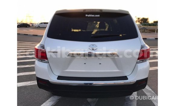 Buy Import Toyota Highlander White Car in Import - Dubai in Uganda Buy Import Toyota Highlander White Car in Import - Dubai in Uganda