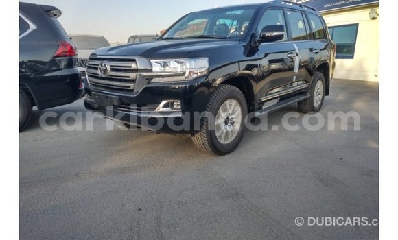 Acheter Import Voiture Toyota Land Cruiser Noir à Import - Dubai, Ouganda Acheter Import Voiture Toyota Land Cruiser Noir à Import - Dubai, Ouganda