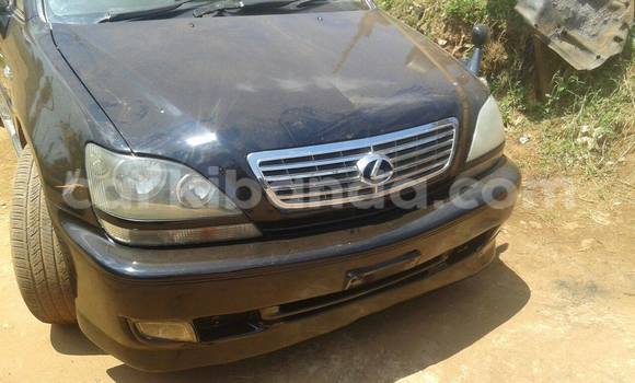 Gura Yakoze Lexus RX 300 Black Imodoka i Kampala mu Uganda Gura Yakoze Lexus RX 300 Black Imodoka i Kampala mu Uganda