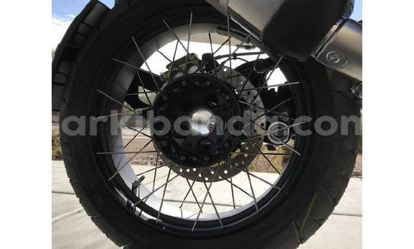 Nunua Ilio tumika BMW R1200GS Adventure Bluu Bike ndani ya Kampala nchini Uganda Nunua Ilio tumika BMW R1200GS Adventure Bluu Bike ndani ya Kampala nchini Uganda