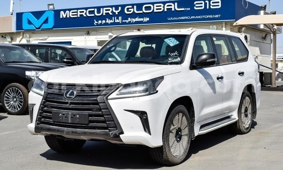 Acheter Import Voiture Lexus LX Blanc à Import - Dubai, Ouganda Acheter Import Voiture Lexus LX Blanc à Import - Dubai, Ouganda