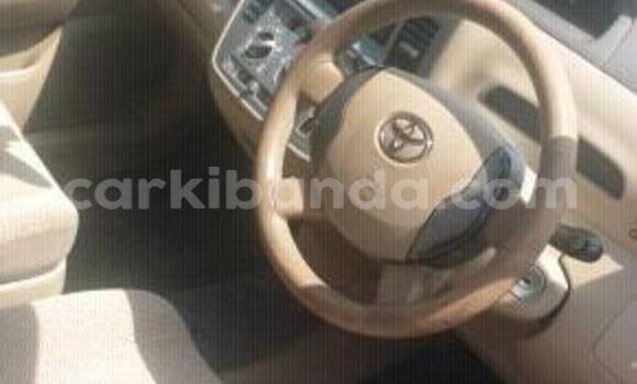 Acheter Occasion Voiture Toyota Raum Autre à Kampala, Ouganda Acheter Occasion Voiture Toyota Raum Autre à Kampala, Ouganda