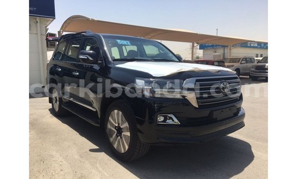 Acheter Import Voiture Toyota Land Cruiser Noir à Import - Dubai, Ouganda Acheter Import Voiture Toyota Land Cruiser Noir à Import - Dubai, Ouganda