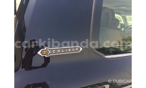 Acheter Import Voiture Toyota Land Cruiser Noir à Import - Dubai, Ouganda Acheter Import Voiture Toyota Land Cruiser Noir à Import - Dubai, Ouganda