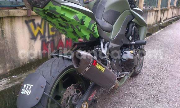 Acheter Occasion Moto Kawasaki Z 1000 Autre à Kampala, Ouganda Acheter Occasion Moto Kawasaki Z 1000 Autre à Kampala, Ouganda