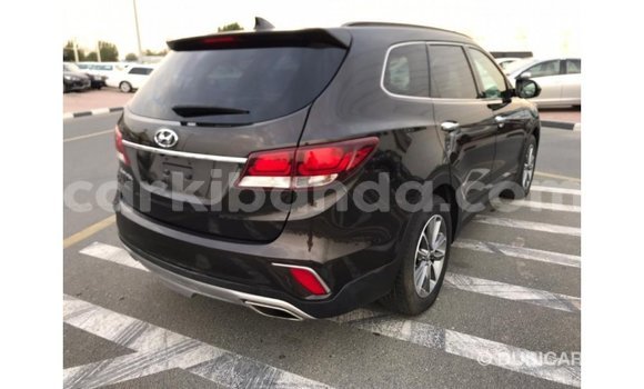 Nunua Imported Hyundai Santa Fe Nyeusi Gari ndani ya Import - Dubai nchini Uganda Nunua Imported Hyundai Santa Fe Nyeusi Gari ndani ya Import - Dubai nchini Uganda