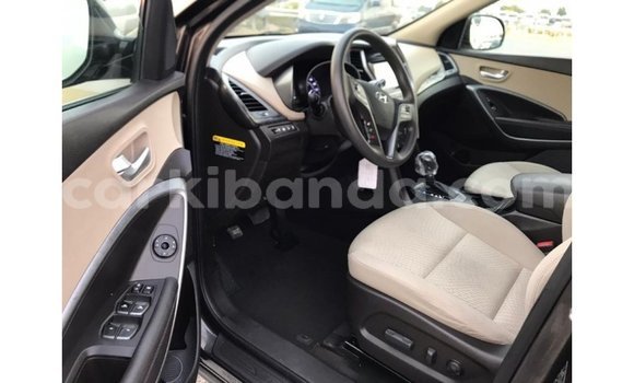 Nunua Imported Hyundai Santa Fe Nyeusi Gari ndani ya Import - Dubai nchini Uganda Nunua Imported Hyundai Santa Fe Nyeusi Gari ndani ya Import - Dubai nchini Uganda