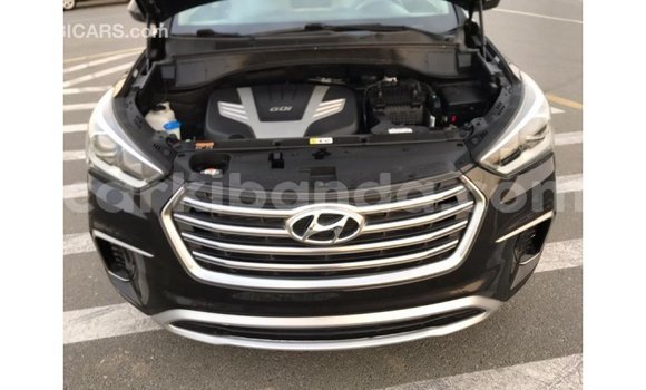 Nunua Imported Hyundai Santa Fe Nyeusi Gari ndani ya Import - Dubai nchini Uganda Nunua Imported Hyundai Santa Fe Nyeusi Gari ndani ya Import - Dubai nchini Uganda