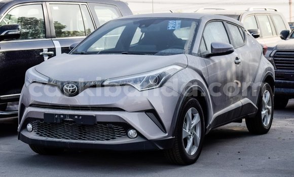 Acheter Import Voiture Toyota C-HR Autre à Import - Dubai, Ouganda Acheter Import Voiture Toyota C-HR Autre à Import - Dubai, Ouganda