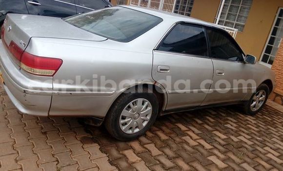 Acheter Occasion Voiture Toyota Mark II Gris à Kampala, Ouganda Acheter Occasion Voiture Toyota Mark II Gris à Kampala, Ouganda