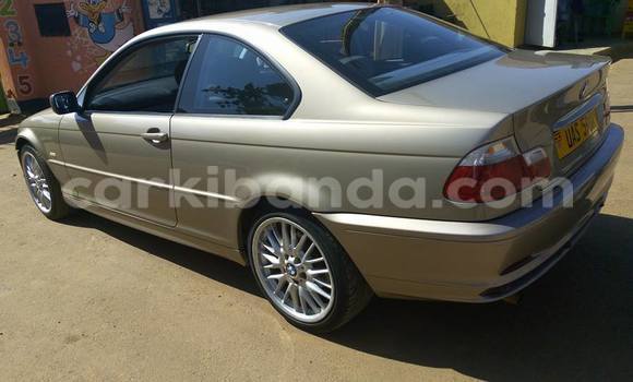 Gura Yakoze BMW 3–Series Other Imodoka i Kampala mu Uganda Gura Yakoze BMW 3–Series Other Imodoka i Kampala mu Uganda