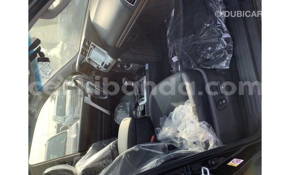 Acheter Import Voiture Toyota Prado Noir à Import - Dubai, Ouganda Acheter Import Voiture Toyota Prado Noir à Import - Dubai, Ouganda