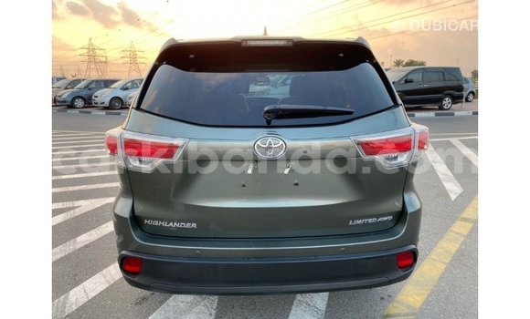 Buy Import Toyota Highlander Green Car in Import - Dubai in Uganda Buy Import Toyota Highlander Green Car in Import - Dubai in Uganda