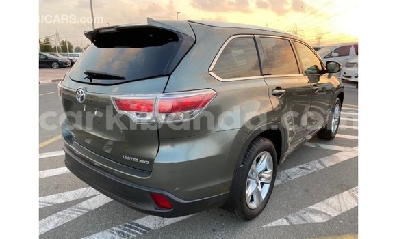 Buy Import Toyota Highlander Green Car in Import - Dubai in Uganda Buy Import Toyota Highlander Green Car in Import - Dubai in Uganda
