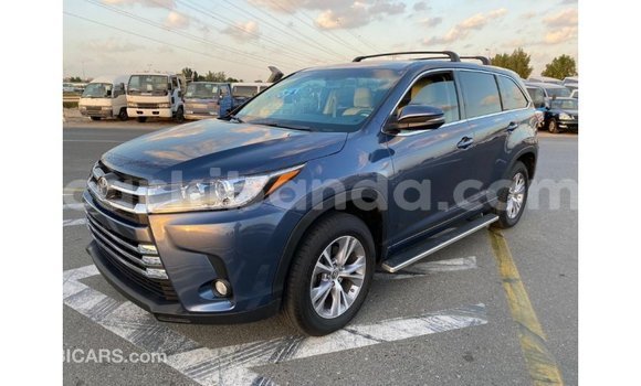 Buy Import Toyota Highlander Blue Car in Import - Dubai in Uganda Buy Import Toyota Highlander Blue Car in Import - Dubai in Uganda