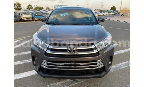 Nunua Imported Toyota Highlander Nyingine Gari ndani ya Import - Dubai nchini Uganda Nunua Imported Toyota Highlander Nyingine Gari ndani ya Import - Dubai nchini Uganda
