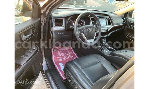 Nunua Imported Toyota Highlander Nyingine Gari ndani ya Import - Dubai nchini Uganda Nunua Imported Toyota Highlander Nyingine Gari ndani ya Import - Dubai nchini Uganda