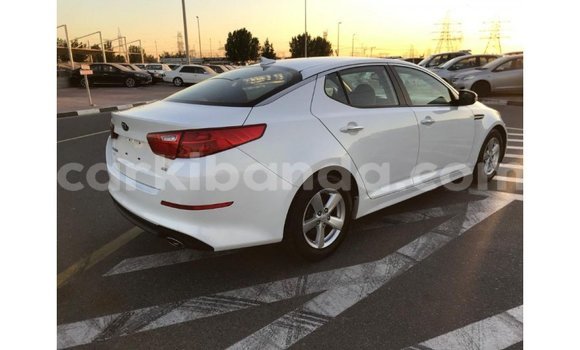 Nunua Imported Kia Optima Nyeupe Gari ndani ya Import - Dubai nchini Uganda Nunua Imported Kia Optima Nyeupe Gari ndani ya Import - Dubai nchini Uganda