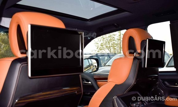 Gura Imported Lexus LX Black Imodoka i Import - Dubai mu Uganda Gura Imported Lexus LX Black Imodoka i Import - Dubai mu Uganda