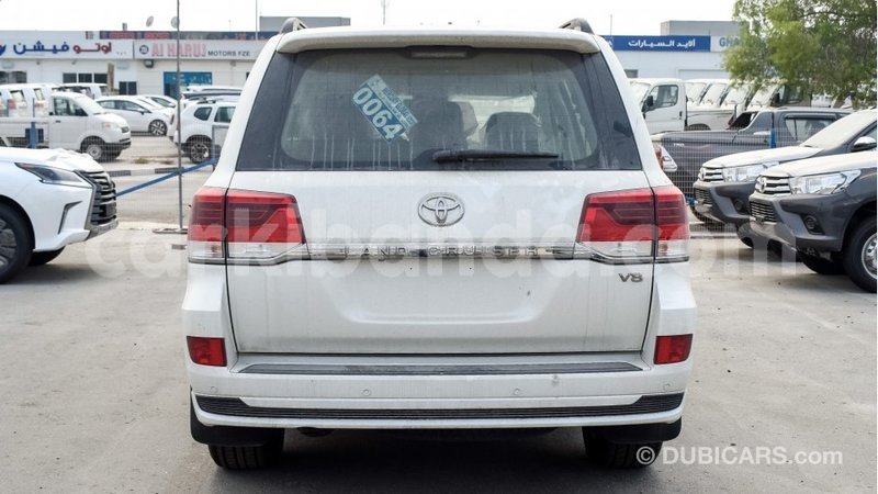 Big with watermark toyota land cruiser uganda import dubai 8424