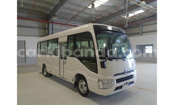 Buy Import Abarth 595 White Car in Import - Dubai in Uganda