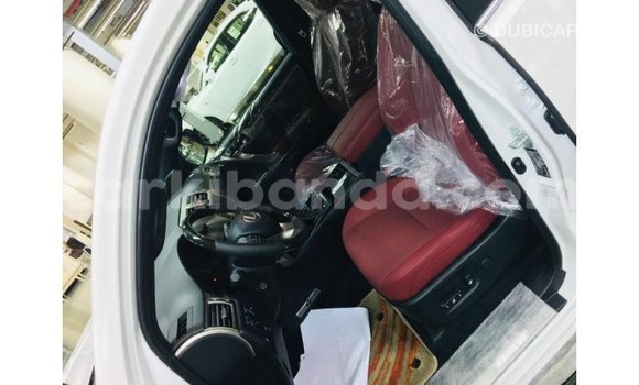 Acheter Import Voiture Lexus GX Blanc à Import - Dubai, Ouganda Acheter Import Voiture Lexus GX Blanc à Import - Dubai, Ouganda